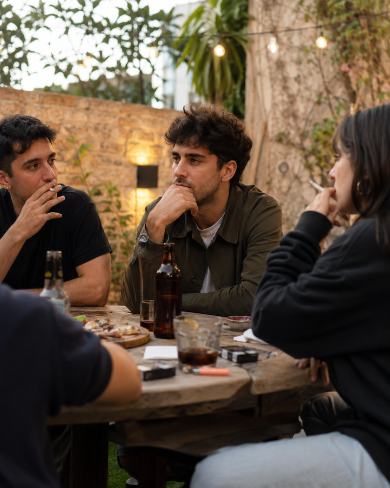 Cuando salís con amigos que fuman
